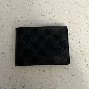 100% authentic men’s Louis Vuitton wallet
